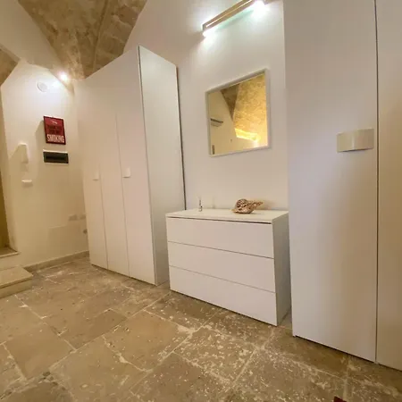 Pietra Di Tommaso