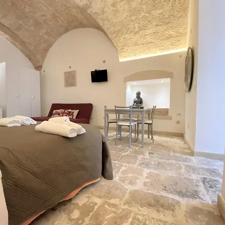 Pietra Di Tommaso * Bari